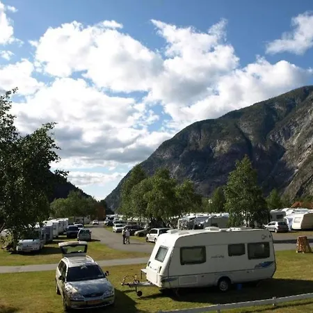 Vakantiehuis With Shared Kitchen In Laerdal *